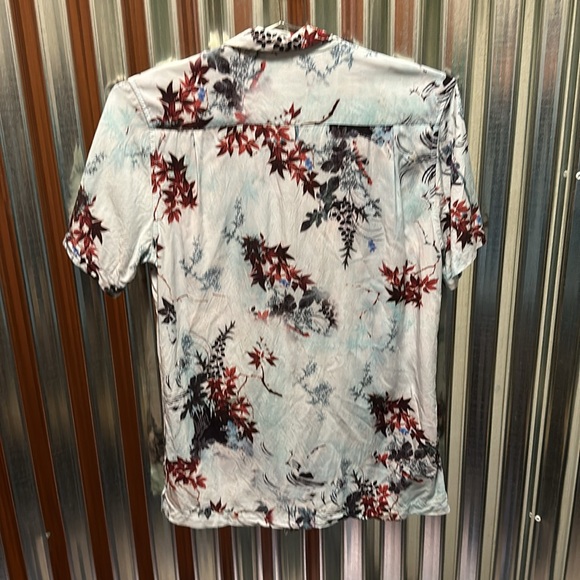 Seven diamonds button up - Picture 2 of 2